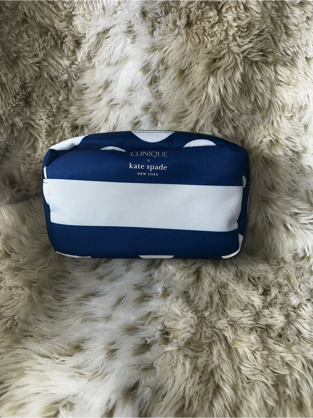 Clinique x Kate Spade Navy Blue White Striped Polka Dot Cosmetic Makeup Bag - Picture 2 of 8